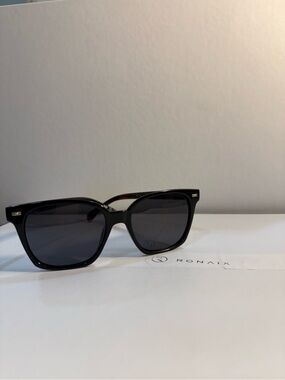 Men’s Black Square Sunglasses - Sleek Everyday Shades